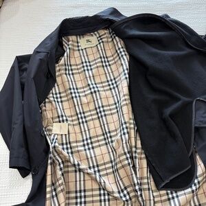 Men’s Burberry trench coat, black SZ XL, removable liner vest